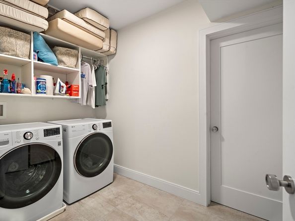 186 Mason Ter 186, Brookline MA 02446