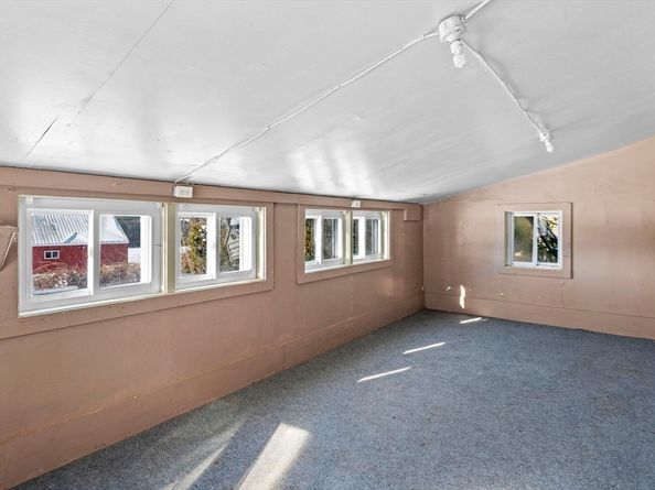 100 High Rd, Newbury MA 01951
