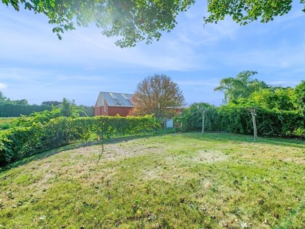 100 High Rd, Newbury MA 01951