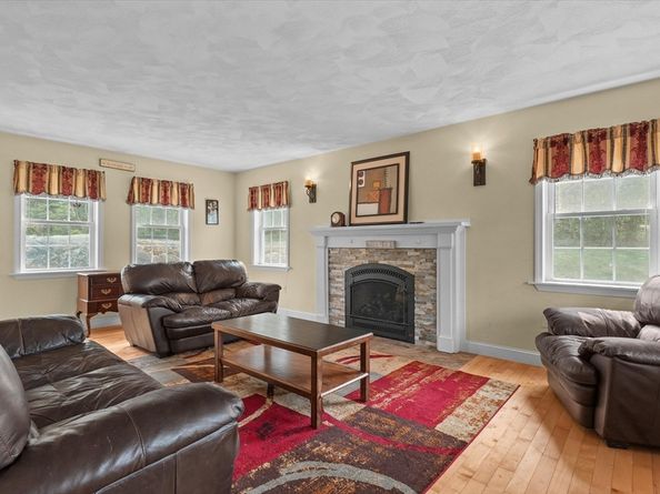 6 Salisbury Road, Wakefield MA 01880