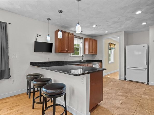 6 Salisbury Road, Wakefield MA 01880