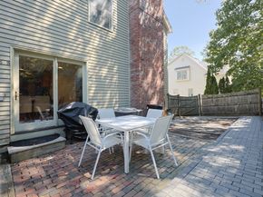 26B Pleasant St B, Wellesley MA 02482