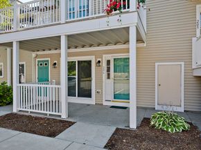 206 Allerton Commons Ln 206, Braintree MA 02184