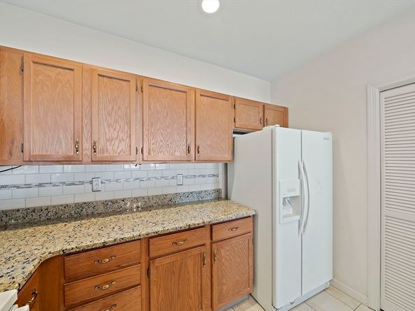 206 Allerton Commons Ln 206, Braintree MA 02184