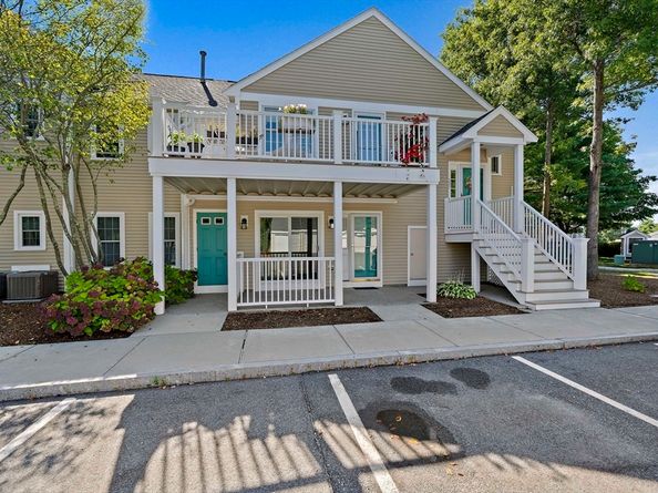 206 Allerton Commons Ln 206, Braintree MA 02184
