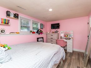154 Auburn St, Whitman MA 02382