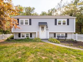154 Auburn St, Whitman MA 02382