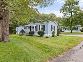 27 Tyler Street, Brookfield MA 01506