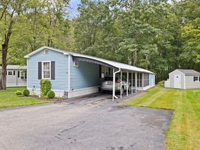 27 Tyler Street, Brookfield MA 01506