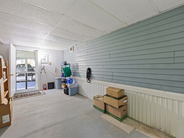 27 Tyler Street, Brookfield MA 01506