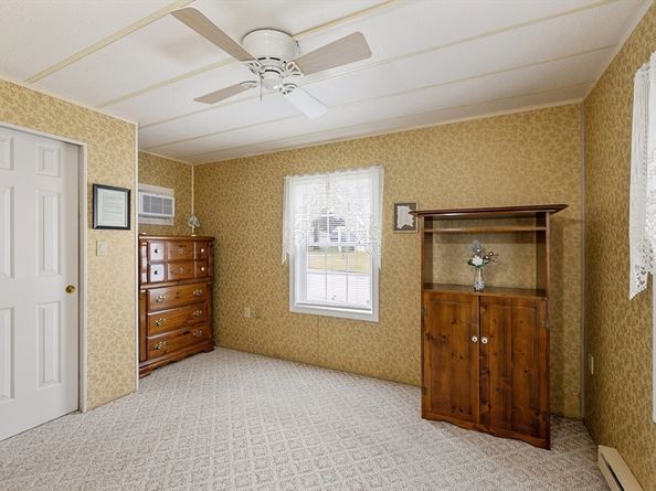 27 Tyler Street, Brookfield MA 01506