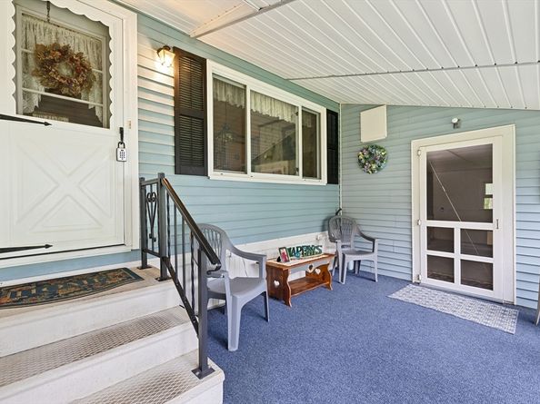27 Tyler Street, Brookfield MA 01506