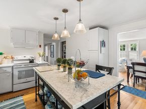 4 Oakland Cir, Winchester MA 01890
