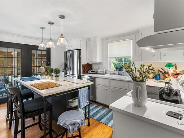 4 Oakland Cir, Winchester MA 01890