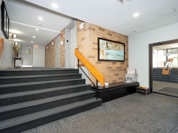 185 Quincy Shore Dr 28, Quincy MA 02171