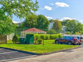 185 Quincy Shore Dr 28, Quincy MA 02171