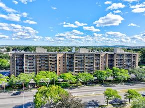 185 Quincy Shore Dr 28, Quincy MA 02171