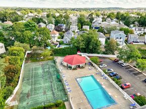 185 Quincy Shore Dr 28, Quincy MA 02171