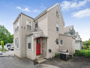 11 Murphy Ct, Newton MA 02458