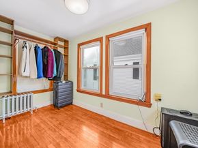 11 Murphy Ct, Newton MA 02458