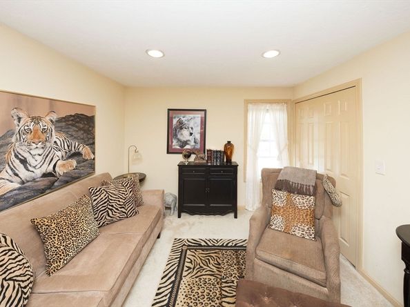 74 Moreland Green Drive, Worcester MA 01609