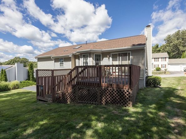 74 Moreland Green Drive, Worcester MA 01609