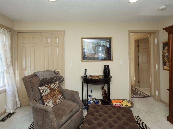 74 Moreland Green Drive, Worcester MA 01609
