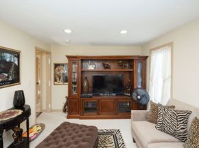 74 Moreland Green Drive, Worcester MA 01609