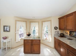 74 Moreland Green Drive, Worcester MA 01609