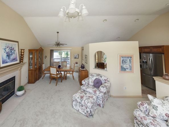 74 Moreland Green Drive, Worcester MA 01609