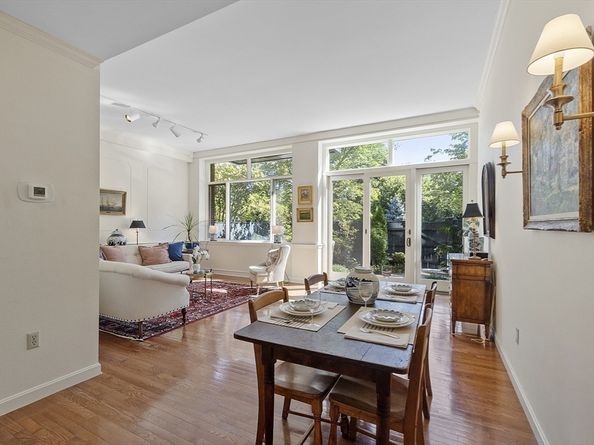 100 Keyes Rd 223, Concord MA 01742