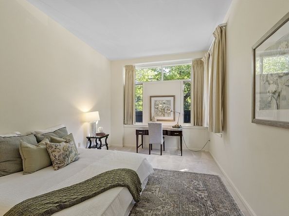 100 Keyes Rd 223, Concord MA 01742