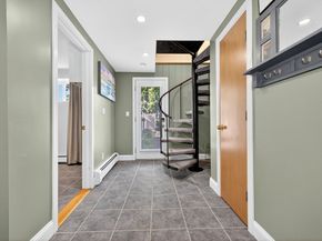 15 Crest Rd, Wayland MA 01778
