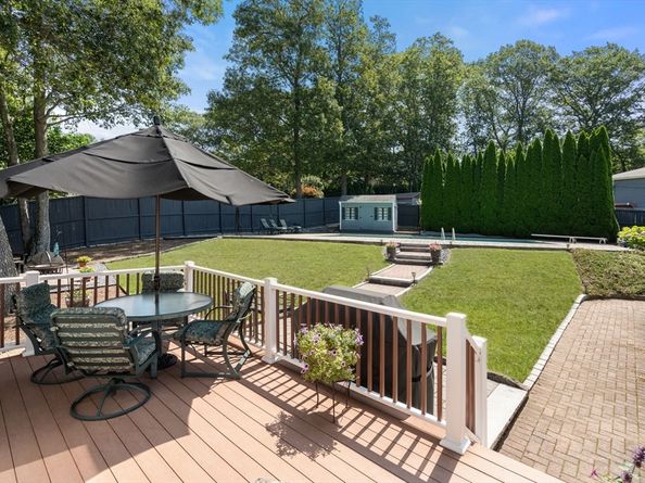 20 Woodchester Cir, Waltham MA 02451