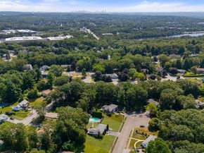20 Woodchester Cir, Waltham MA 02451