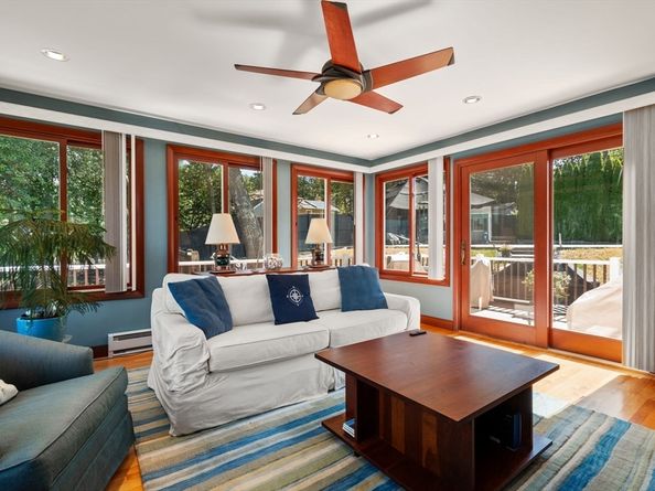 20 Woodchester Cir, Waltham MA 02451
