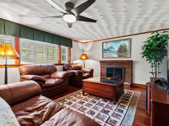 20 Woodchester Cir, Waltham MA 02451