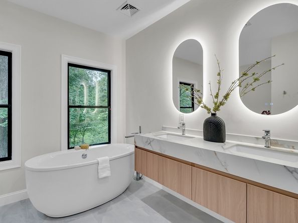 14 Summit Street 14F, Newton MA 02458