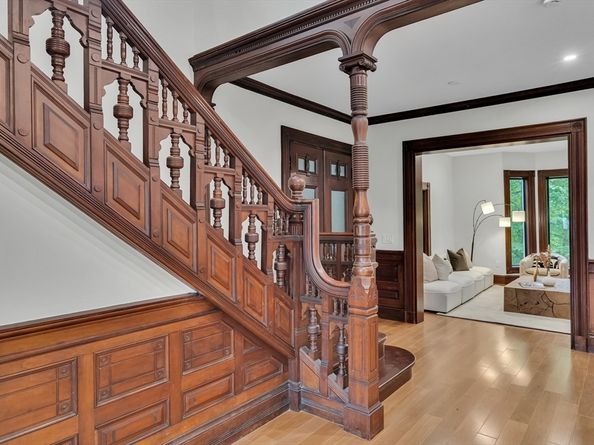 14 Summit Street 14F, Newton MA 02458