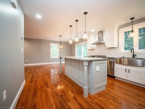 247 Braley Hill Rd, Rochester MA 02770
