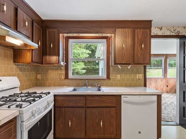 377 Hosmer St, Marlborough MA 01752