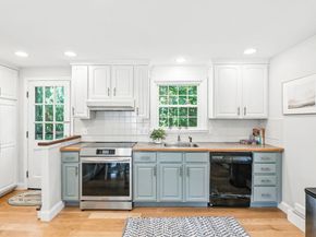 12 Bradford Court, Marblehead MA 01945