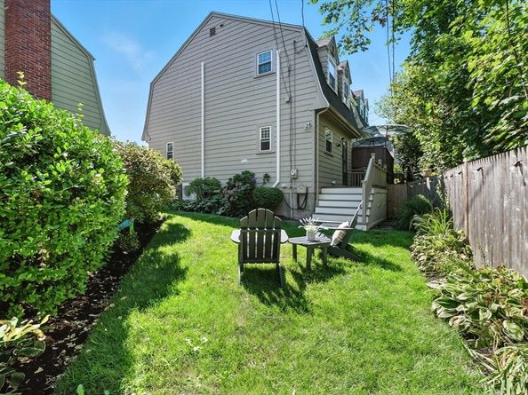 12 Bradford Court, Marblehead MA 01945