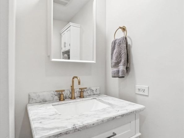 12 Bradford Court, Marblehead MA 01945