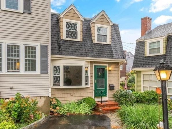 12 Bradford Court, Marblehead MA 01945