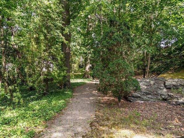 198 Dedham St, Newton MA 02461