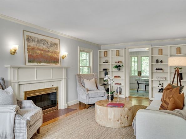 198 Dedham St, Newton MA 02461