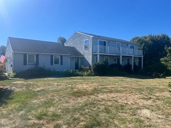 50 Harborview Rd, Hull MA 02045