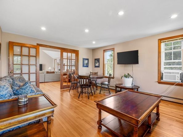 50 Harborview Rd, Hull MA 02045