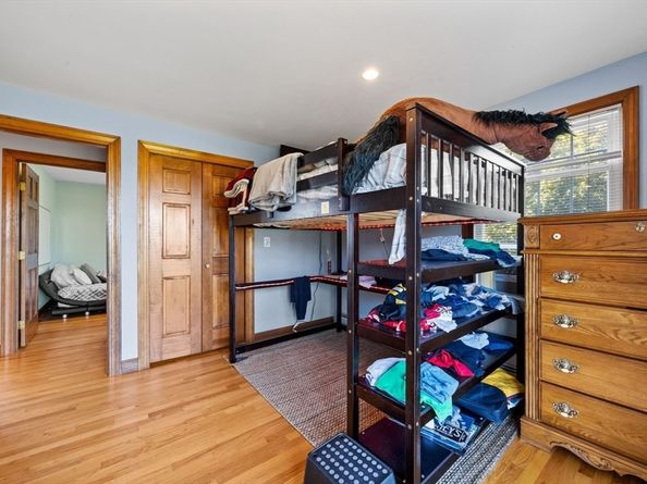 50 Harborview Rd, Hull MA 02045